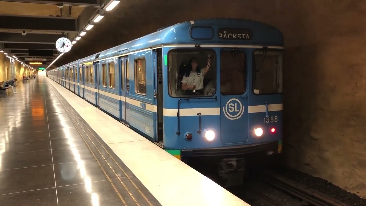 C14 Tunnelbana lämnar 🔵 Akalla ur trafik.