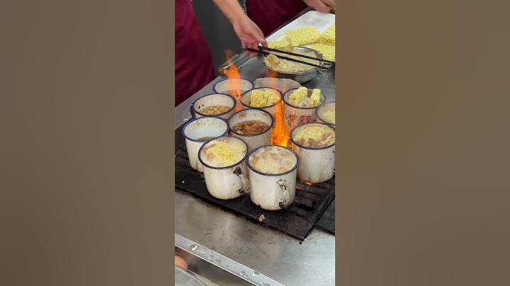 河南信阳吃茶缸面，11元一份，满满一茶缸，加一个荷包蛋，好吃#美食#探店#便宜