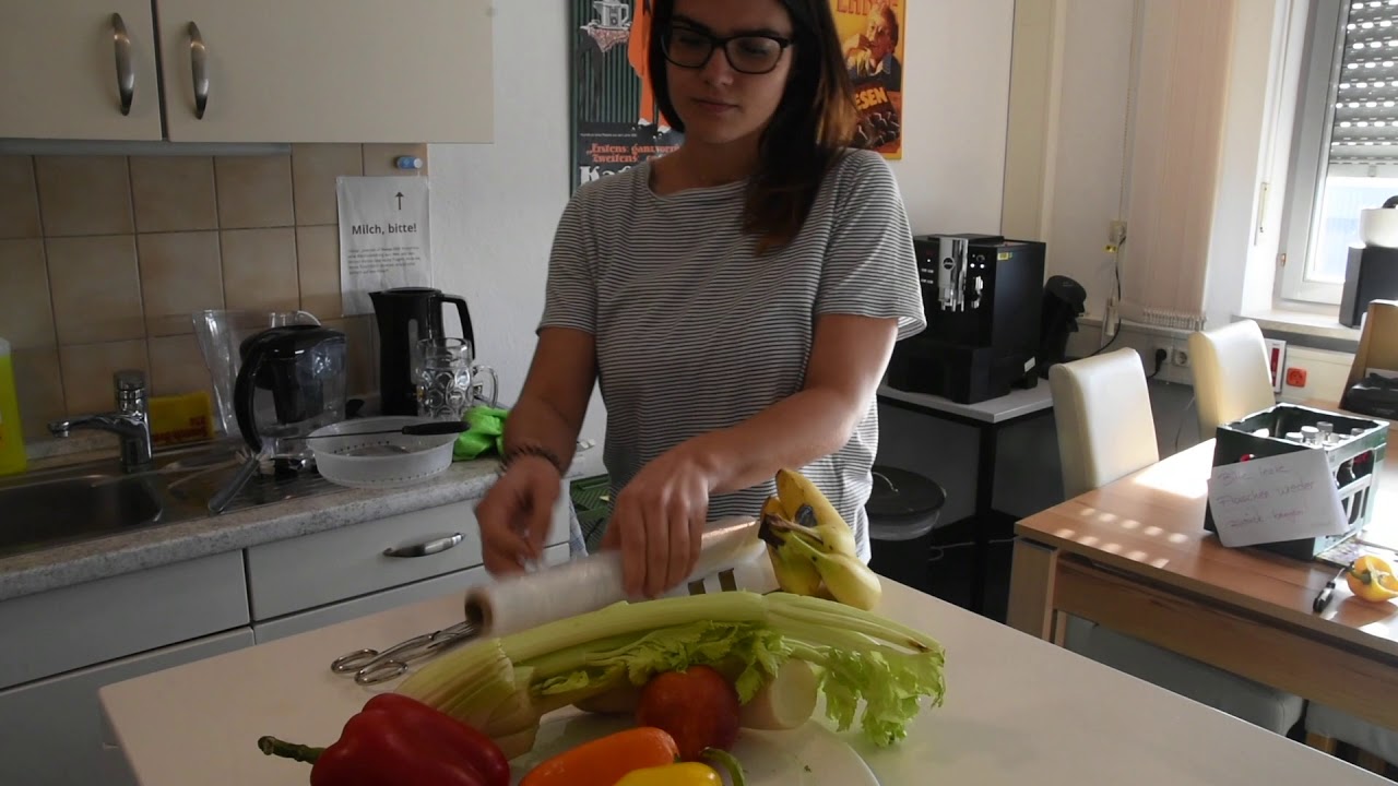 Lifehack #72: Bananen länger frisch halten - YouTube