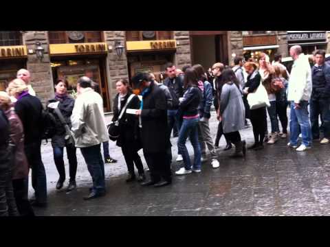 Video: Panduan Pengunjung ke Katedral Duomo yang Terkenal di Florence