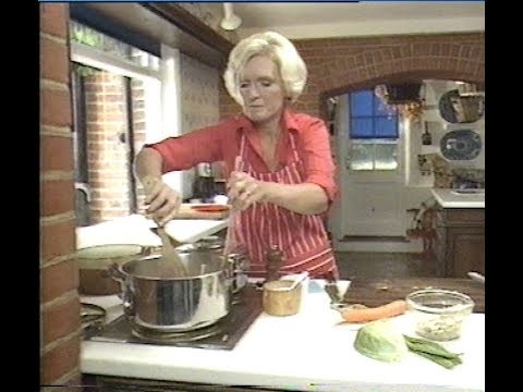 Mary Berry makes vegetable soup | How to make Vegetable soup | Afternoon plus | 1983 - YouTube