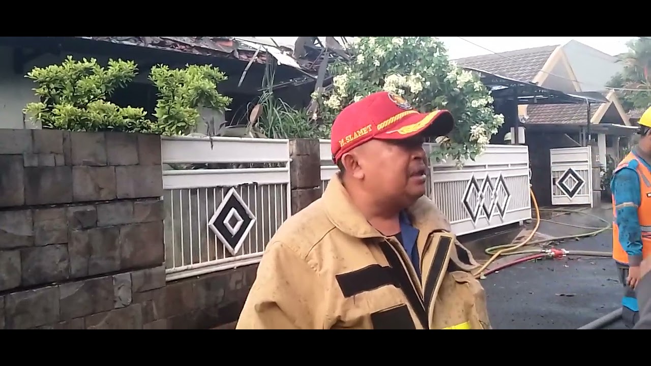 jago merah telah di jinakan oleh tim damkar kebayoran lama tgl 19-7-24 ...