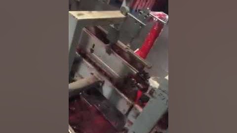 Red envelop folding gluing machine