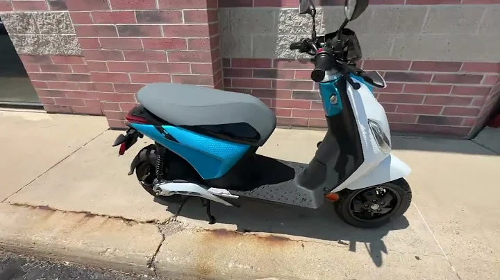 New 2022 PIAGGIO PIAGGIO 1 ACTIVE Scooter For Sale In Milwaukee, WI