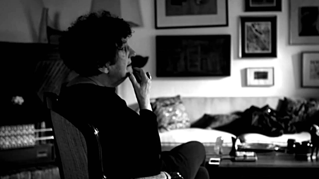 Margo Glantz (Ciudad de México,1930) Correo del Libro - Educal escritorios de oficina