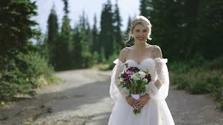 A + A: Fall Golden Hour Small Wedding at Mount Rainier