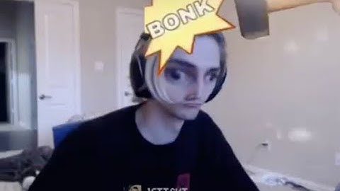 One and a Half Minutes of xQc Incorrectly Identifying Animals