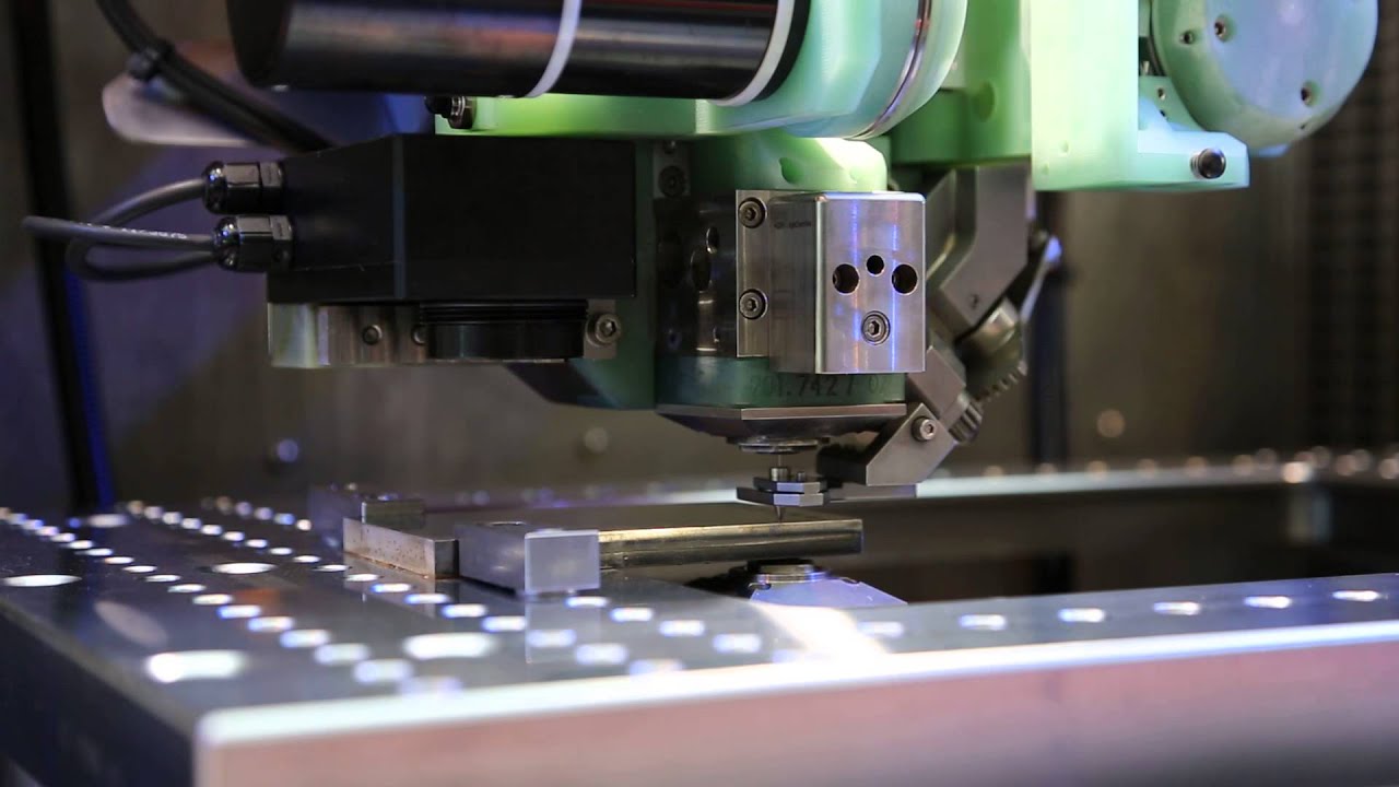 EDM a filo - CUT 2000 S con Threading Expert