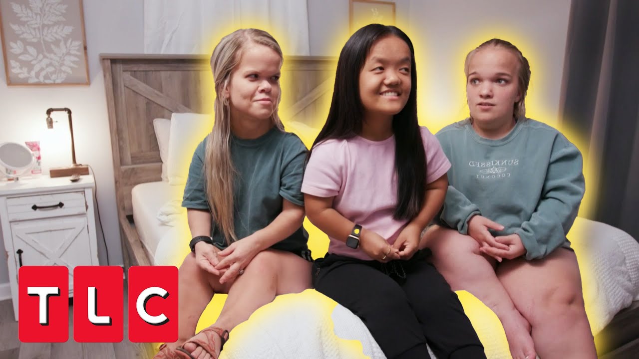 Anna, Emma And Elizabeth Make VIRAL TikTok Recipes During Sleepover | 7 Little Johnstons