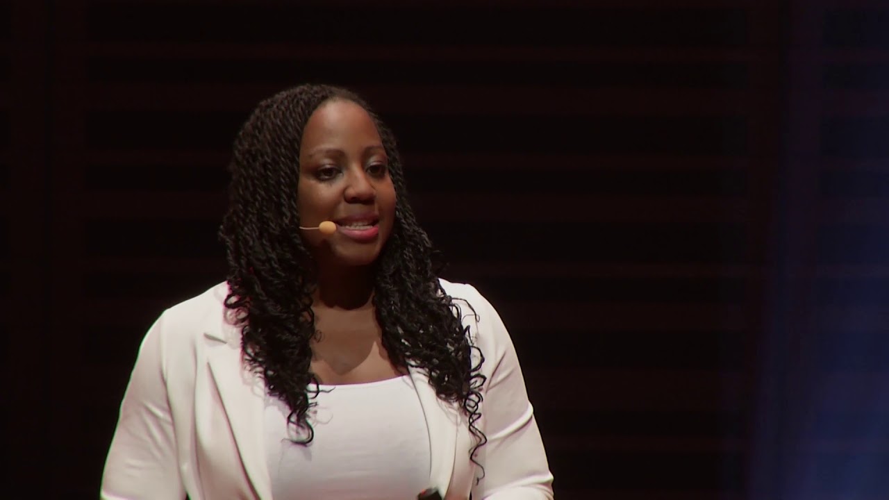 Il faut plus qu’un 10 $ | Camille Garon | TEDxQuébec