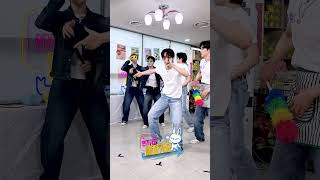 [선공개 #매점1열직캠] 투모로우바이투게더 'We Are Bulletproof Pt.2' (TOMORROW X TOGETHER FanCam) #인기가요끝나면매점가요