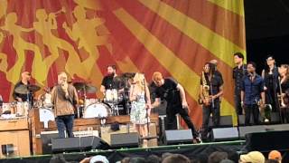 Tedeschi Trucks Band - With a little help from my friends; New Orleans Jazz Fest 2016