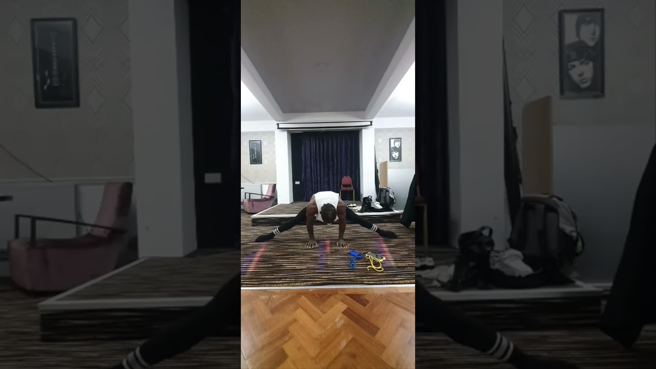 Oneface Mapacha  - MUAY THAI BOXING FITNESS AND ACROBATICS TRAINING TIME AT HOME GYM 