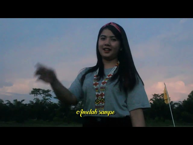 MALAM BATABUR BINTAKNG - LAGU DAYAK COVER KRISTIN JESICA class=