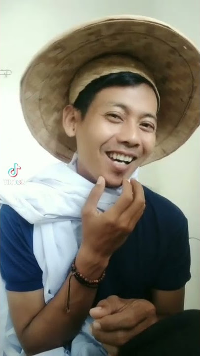 pitik iso ngomong tuku krupuk.... 😂😂😂