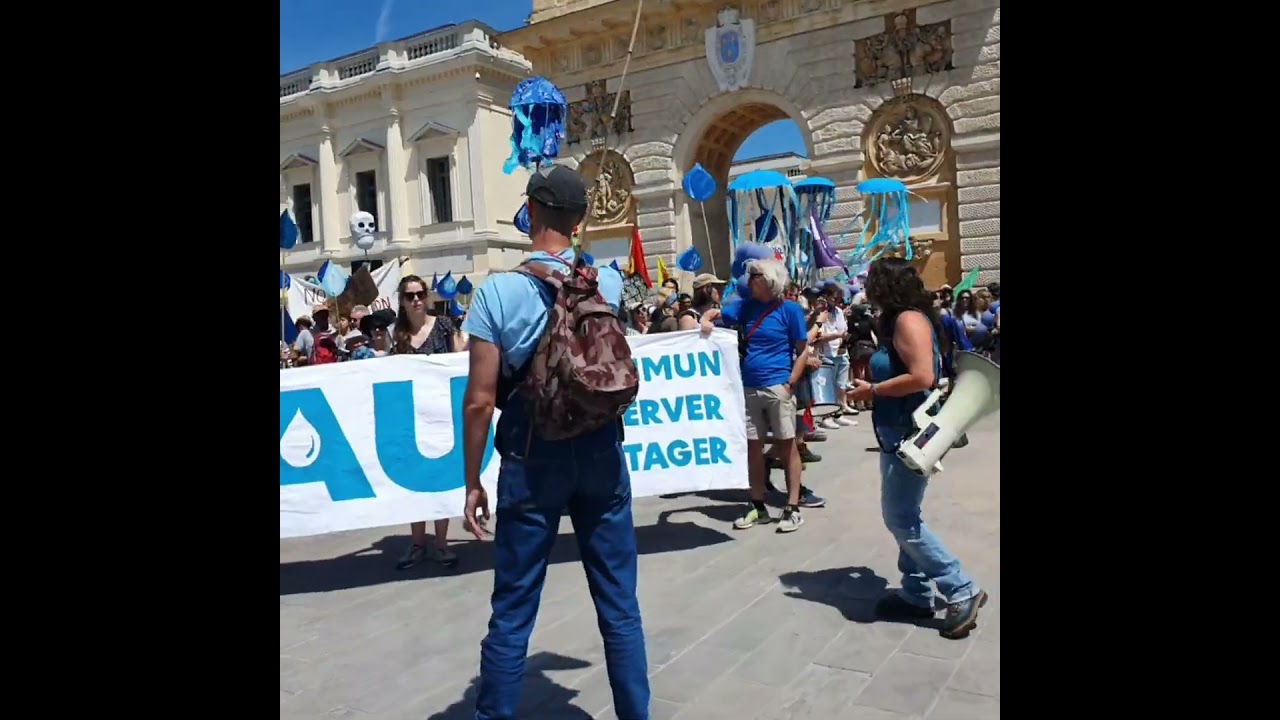 Banderole de tête et battucada
