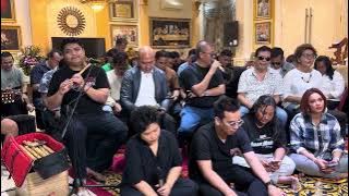 Unang Jaishon Bupati Tapanuli Utara Bersama The Bataks Band Artis Komunitas Jatibening