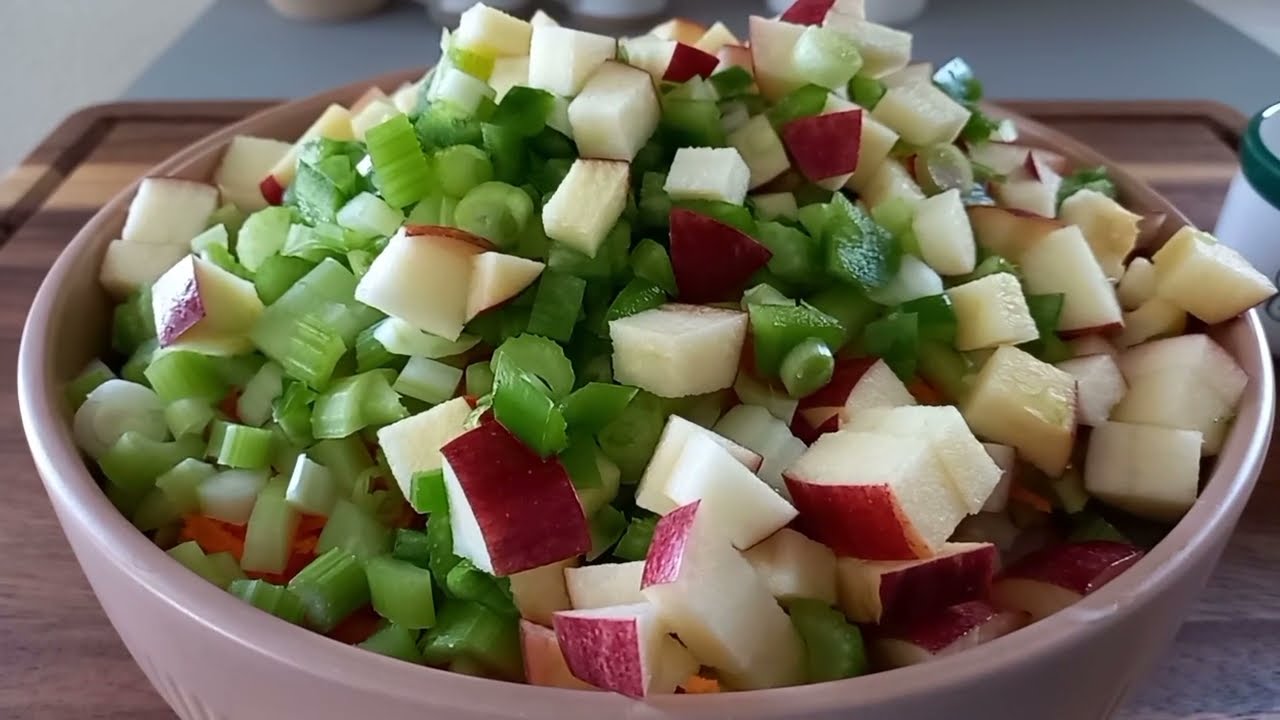 2 Ensaladas Navideñas para Festejar, Deliciosas y Fáciles de Hacer.