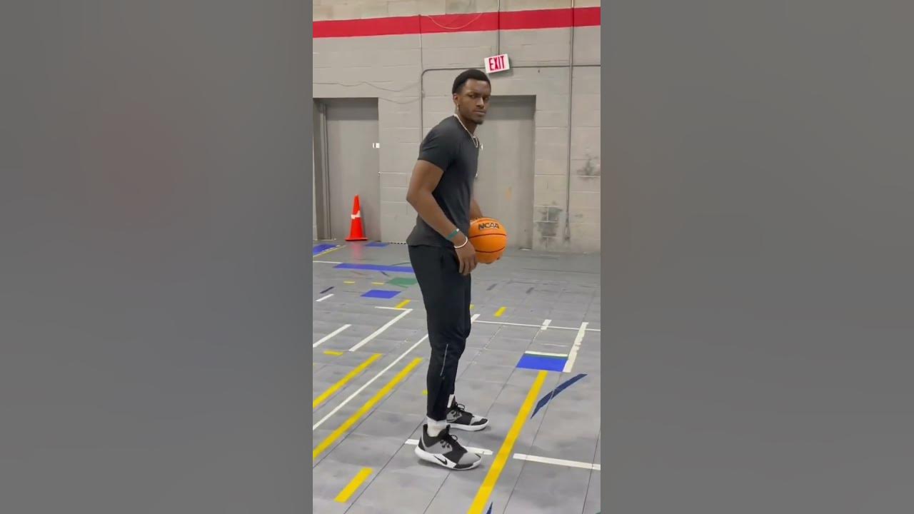 WHEN SOMEONE ELSE AIRBALL VS WHEN YOU DO? YouTube