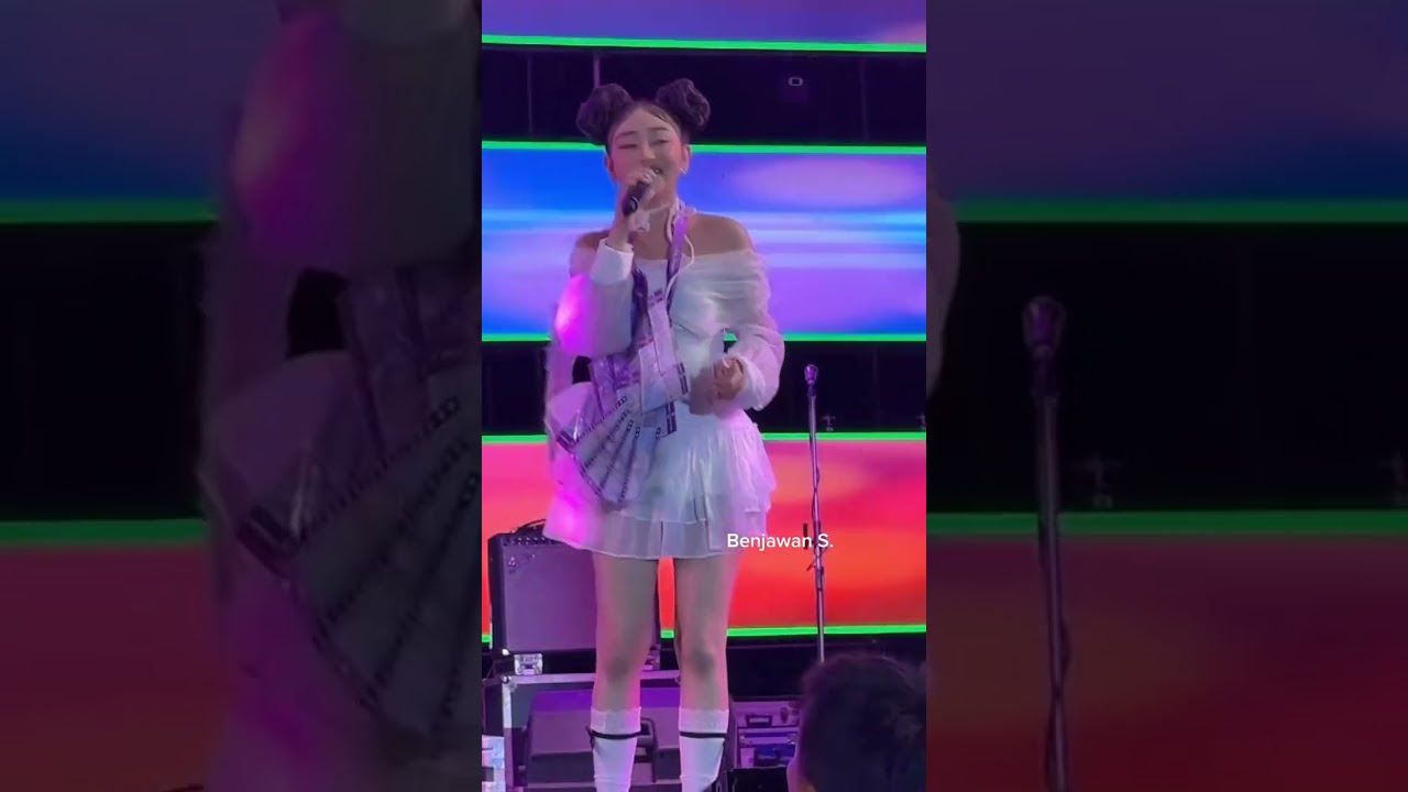 คนเก่งนุ่นเนตรชนก..สวย.เสียงดี..ร้องดี..น่ารักๆ💕 :คอนเสิร์ตที่ภูเก็ต