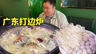 What's wrong with big fat? I didn't think there were so many exquisite tables in Guangdong! Eat a s