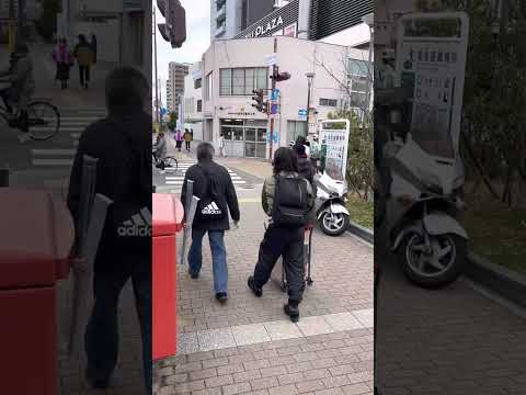 مخالفة الدراجات النارية آلتي لا تقف في الأماكن المخصصة للوقوف في اليابان 🇯🇵