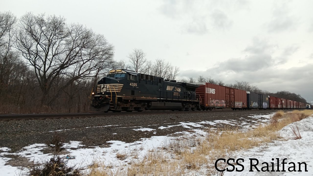 NS Chicago Line trains in Gary & Ogden Dunes 