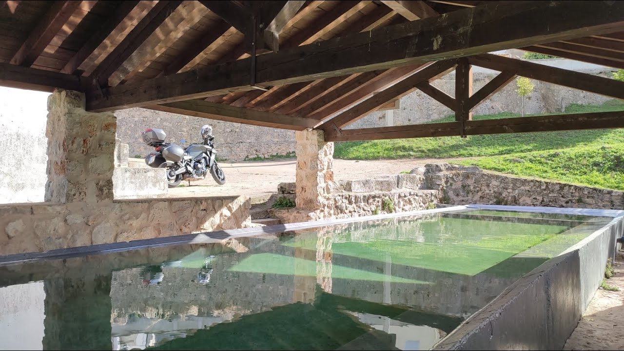 Lavadero Público y Fuente ⛲ en CASASANA - Guadalajara 🇪🇦 Puro Viaje a la Alcarria 👌