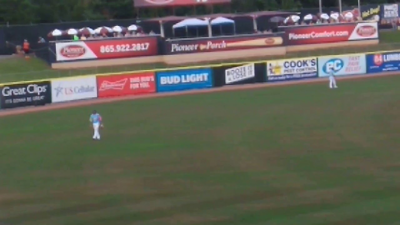 SMOKIES BASEBALL GAME YouTube