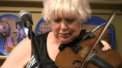 Barbara Lamb performing "Little Rabbit" at WDVX