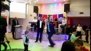 Erdoğan Karaca Aşılamaz Dağları Aşmak Isterim Çamurlu Yolları Koşmak Isterim