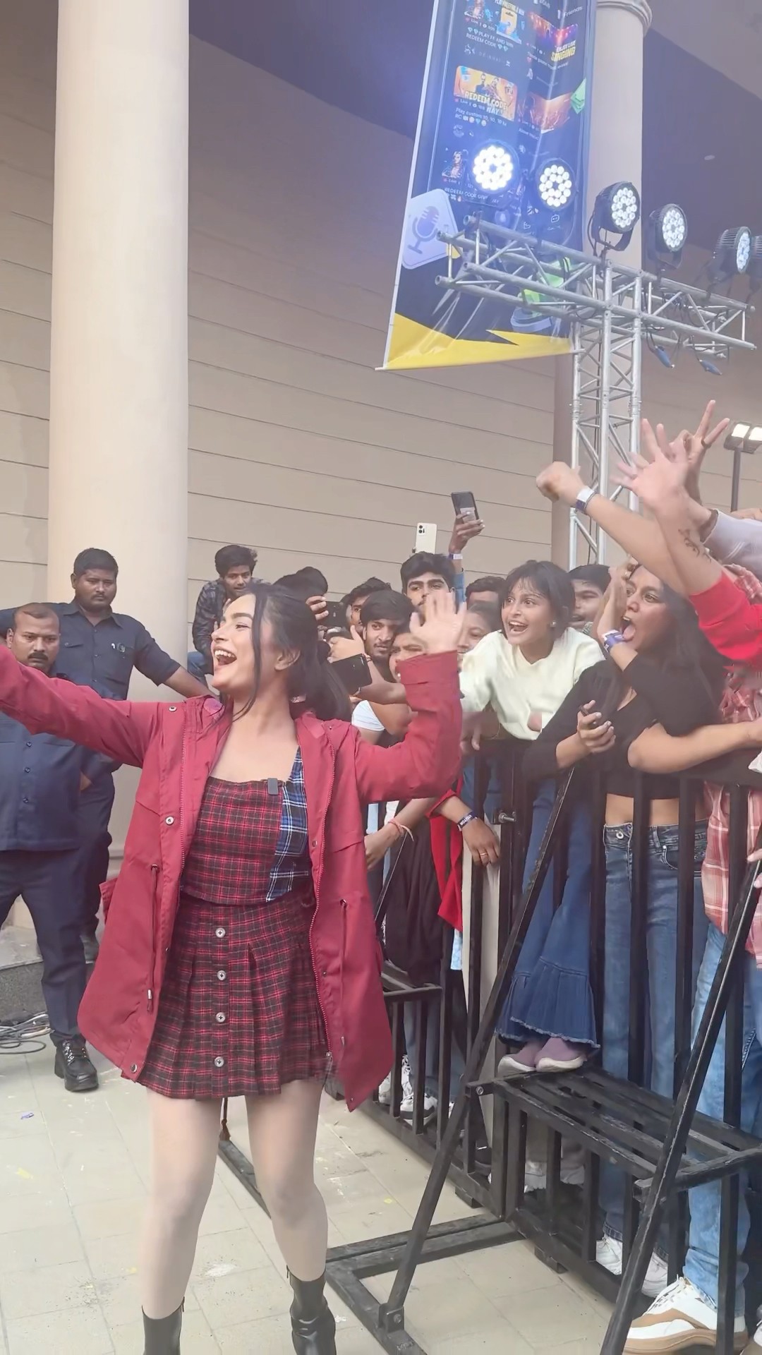 Meet \u0026 Greet ? #crafteraditi #youtubepartner #shorts #meetandgreet #stanfest ​⁠​⁠@CrafterAditi