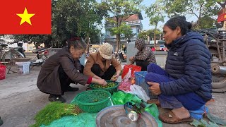 Vietnams Traditional Morning Market – A Day at Tia Market