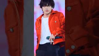 V in red dress 🥵🥰💜 Nashe si chadh gayi song #bts #btsarmy #taehyung