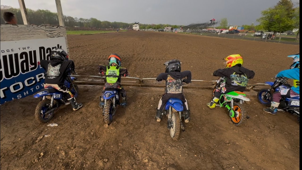 Jax does his first dirtbike race PW50