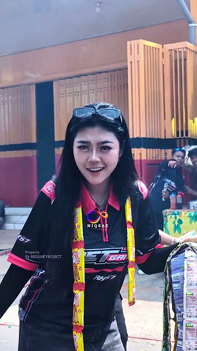Lady abrenda full saweran #dancercantik #karnavalparty #karnaval #beranda #karnavallucu