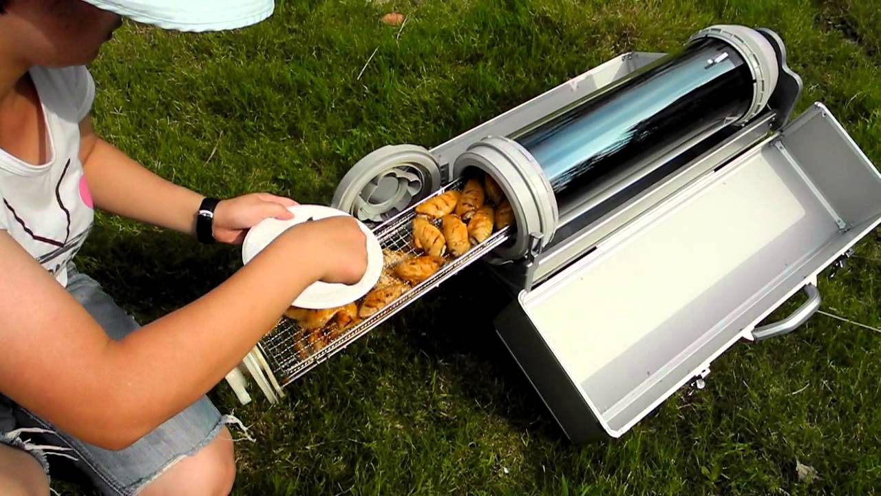 Burger Dicht verdiepen Solar BBQ Grill For slow cooking without electricity, fire or gas - YouTube