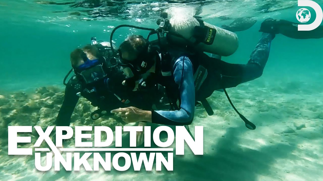 Diving for a Red Sea Anchor Dating Back to Khufu | Expedition Unknown |  Discovery