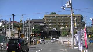 00202　ＪＲ西日本旅客鉄道・南海電気鉄道橋本駅の近くの西側の踏切　ＪＲ西日本旅客鉄道和歌山線の踏切