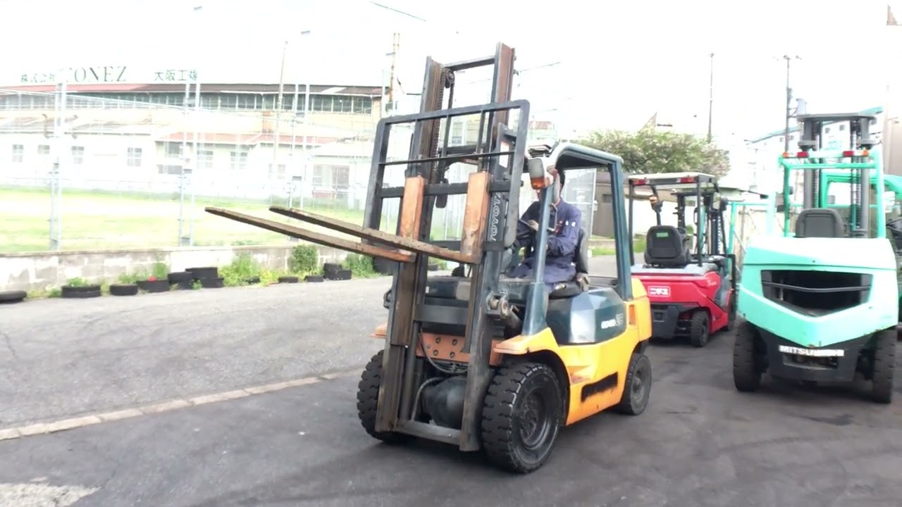 現状格安車輛） トヨタ ガソリン車 2.5ton 3mマスト 7FGL25