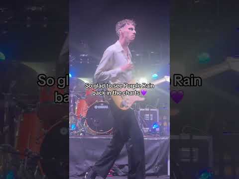 Guitarist goes viral for nailing Prince’s purple rain #guitar #guitarist #prince #purplerain