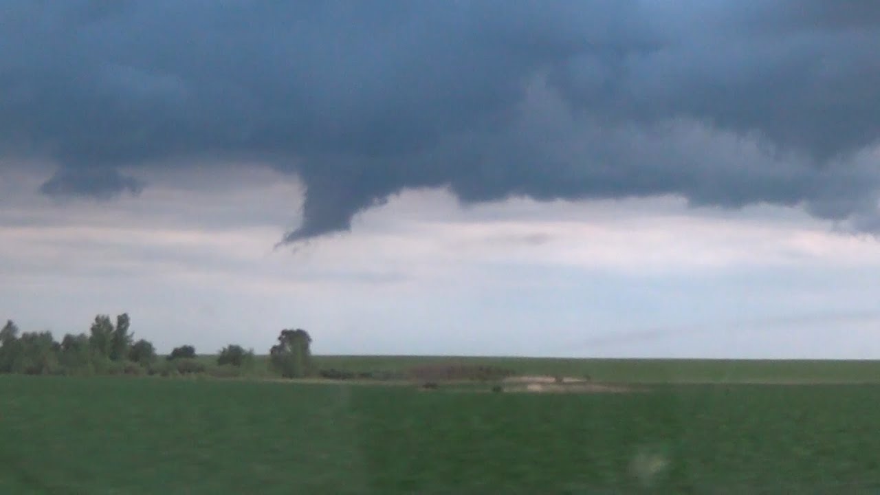 Western MN Tornado Warned Storms &  lightning - 6/19/2016