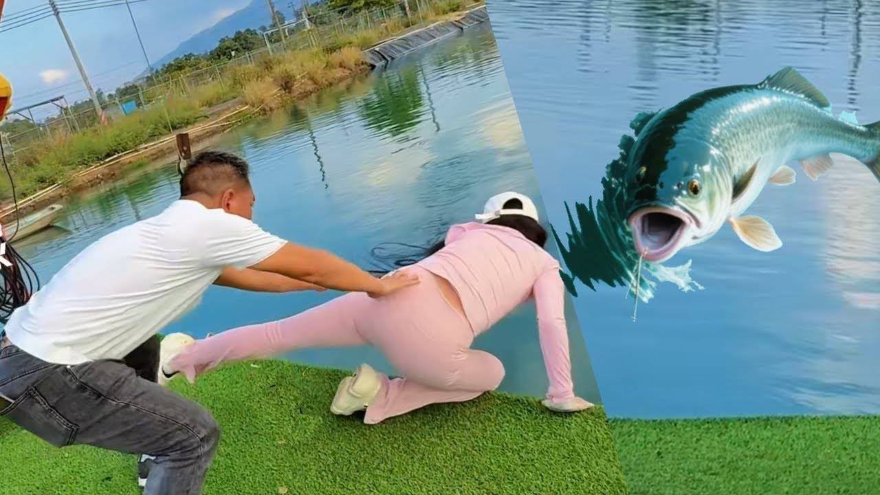 美女拿腳踏車換一小時釣費，老闆說魚池都是怪魚，最後怪物竟然把美女拖下水了！