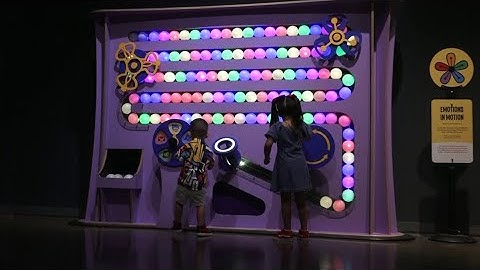 Kids learn about emotions through play at The Doseum