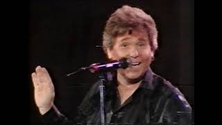 Raphael en 'Galicia para el mundo' (TVG) 1989