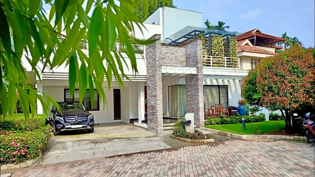 Fully Furnished Luxury Villa for sale at Ernakulam, Kakkanad, Vazhakkala | 14 Cents, 4800Sq.ft, 5BHK