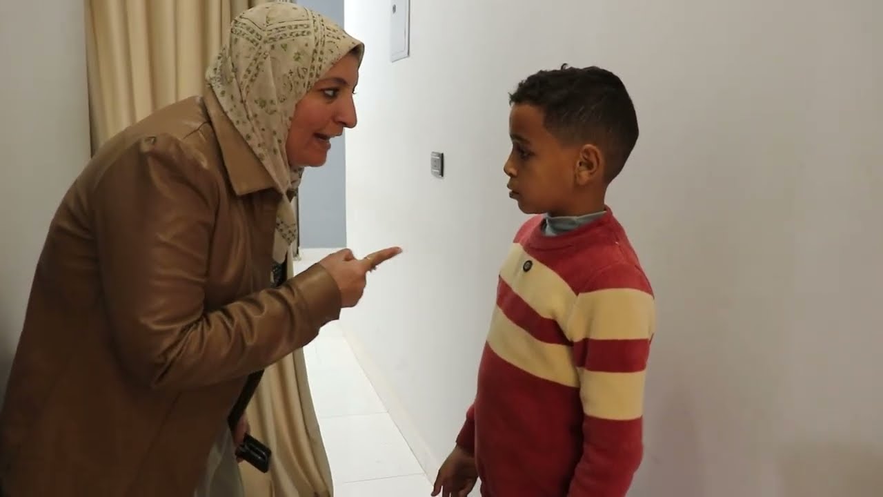 امراه تخلي حماتها صايمه لحد العشاء في اول يوم رمضان