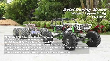A Tug of War Between Axial Wraith & Tamiya Clodbuster