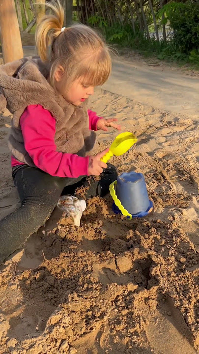 I love to play with sand 🥰 #sand #sandpit #sandcastles