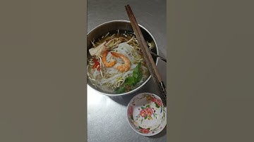 Bún nước lèo sóc trăng ngon quá.